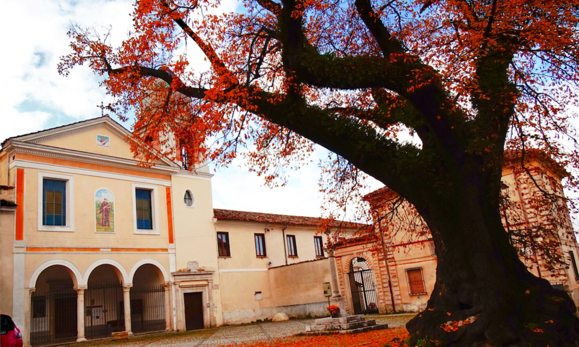 Scopri il Convento di San Francesco di Padula: un viaggio nel tempo.