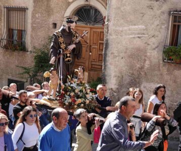 Processione nel centro storico padulese – 2022